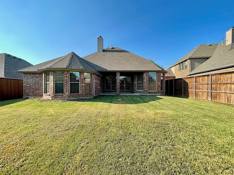 2902 Madison Dr — Photo 28