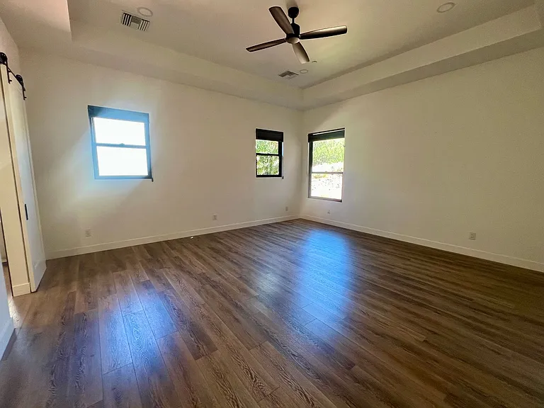 485 Windsong Dr — Photo 15