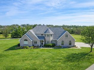 3113 Cedar Crest Ln, Chillicothe, MO 64601