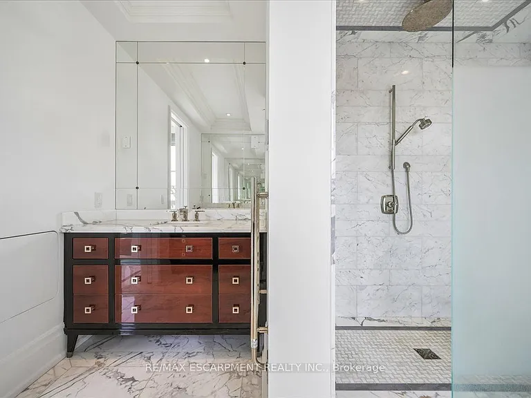 300 Randall St S #211 — Photo 17