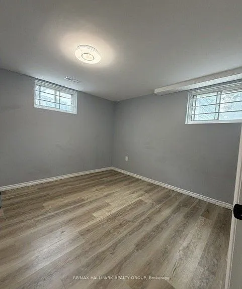 98 Donald St #2 — Photo 15