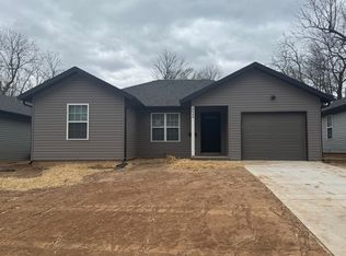 3048 W Harrison St, Springfield, MO 65802