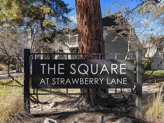 2nd image of 515 S Walnut St