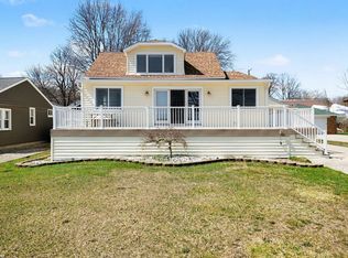 3292 S Channel Dr, Harsens Island, MI