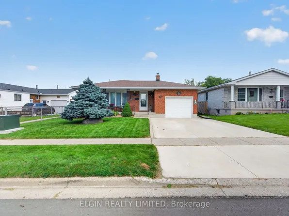 35 Leger Ave, Saint Thomas, ON N5R 5N4