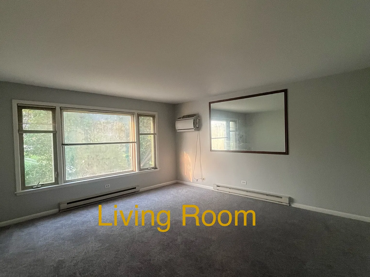 3 bed, $1,900 — Photo 2