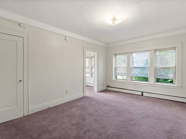 502 University Avenue — Photo 3