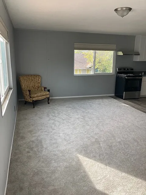 3721 Hoen Ave — Photo 3