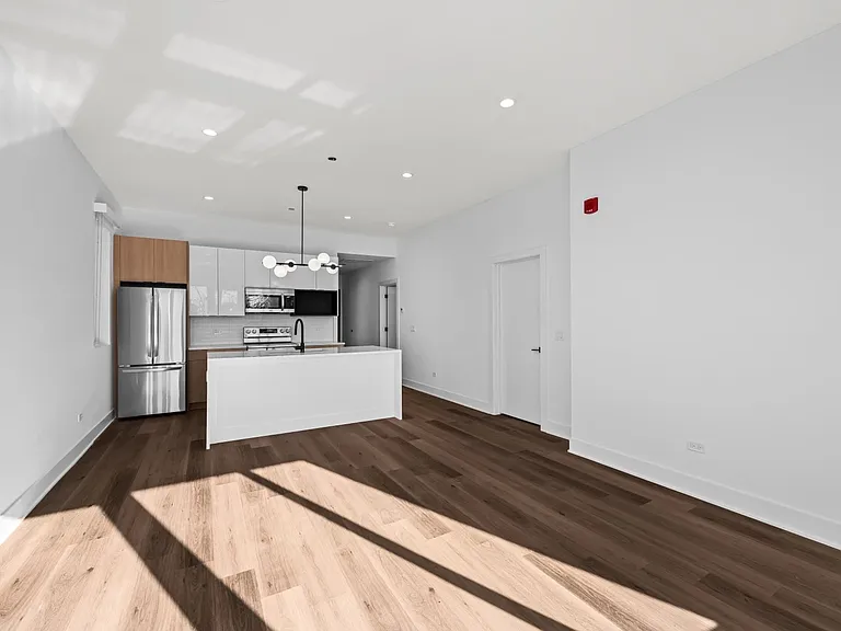 1435-40 W Fillmore St #510 — Photo 6