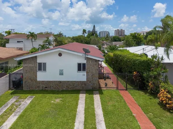 3110 SW 16th St #1, Miami, FL 33145