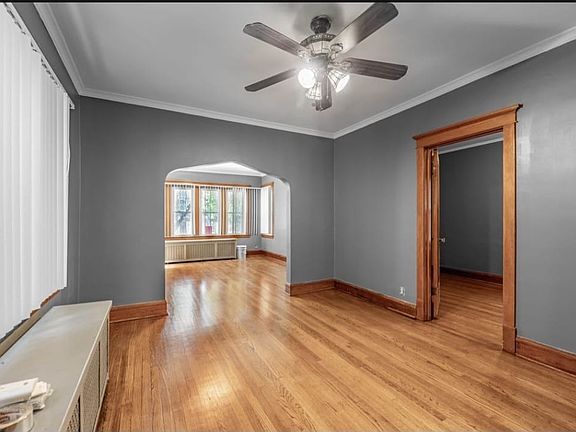 5th image of 1817 Wesley Ave APT 1