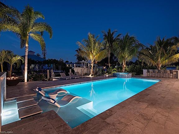 Home For Sale In Golden Shores
