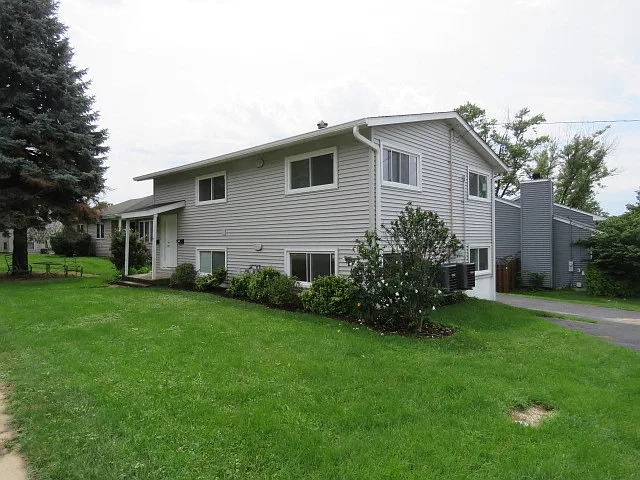 551 N Washington Ave #A — Photo 3