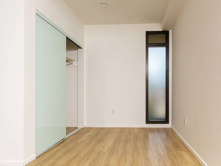 Echo Designer Loft Apartments — Photo 30