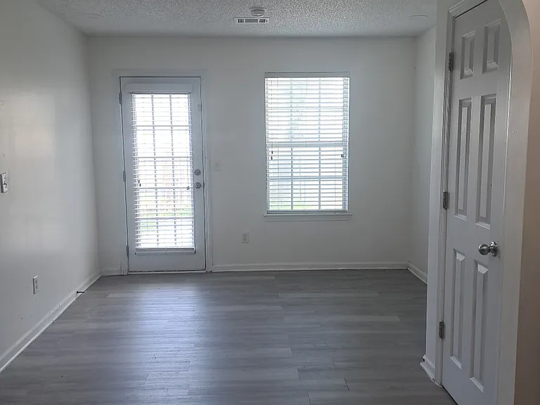 5853 El Segundo Way — Photo 5