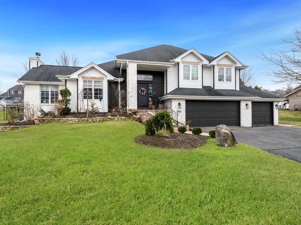 6667 Rolling Hedge Ln, Rockford, IL 61108