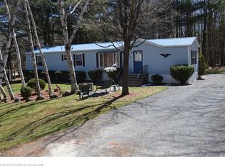 5 Pond Rd, Raymond, ME 04071