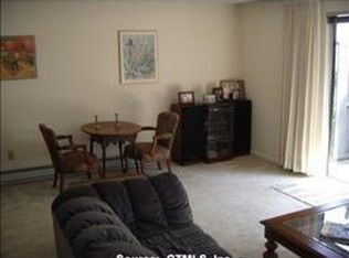 26 Harbour Vlg, Branford, CT 06405