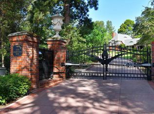 1219 Journeys End Dr, La Canada Flintridge, CA 91011