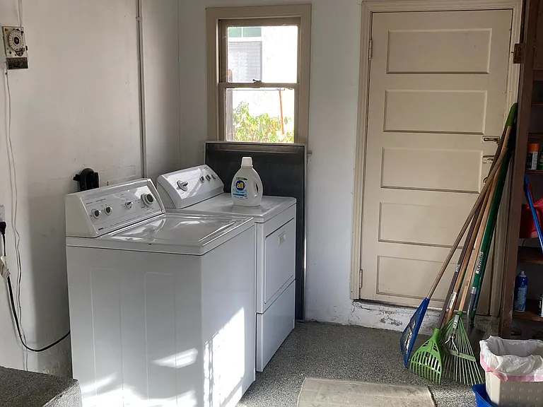 2801 2nd Ave — Photo 11