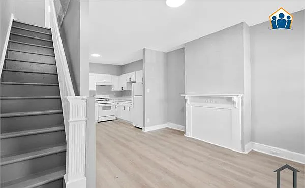 2 bed, 840 sqft, $1,225 — Photo 3