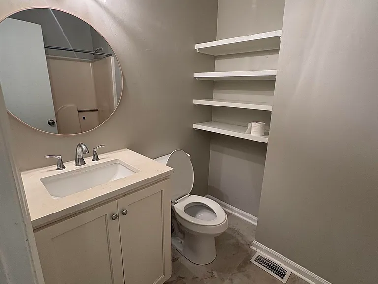 324 Willow Glen Ct — Photo 17