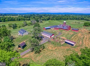 15423 Clover Hill Rd, Waterford, VA 20197