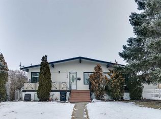 1440 W 45th St SW, Calgary, AB T3C 2C2