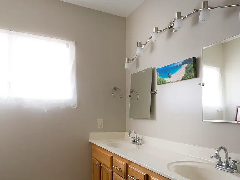 952 Lawelawe St — Photo 10