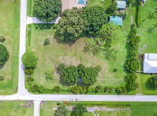 202 Andretti Ave, Sebring, FL 33876