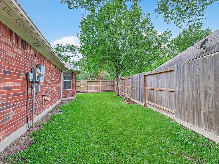 94 S Regan Mead Cir — Photo 45