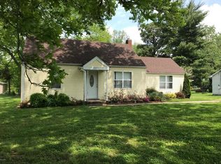 1514 E Walnut St, Carbondale, IL 62902