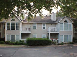 904 Gettysburg Pl, Sandy Springs, GA