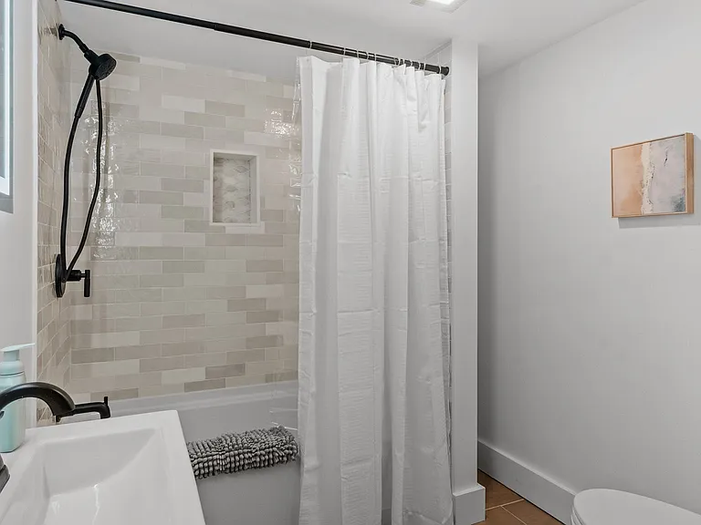142 Honeyman Ave — Photo 10