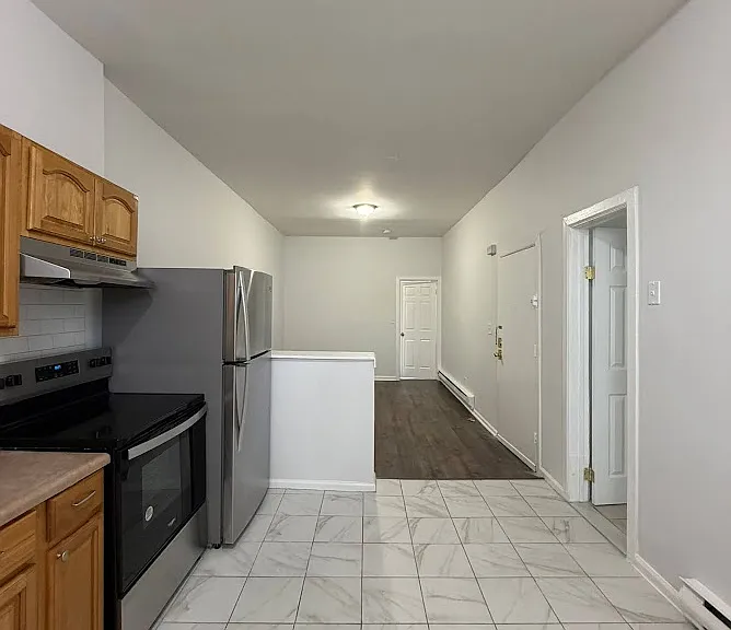 366 Forrest St #1A — Photo 8