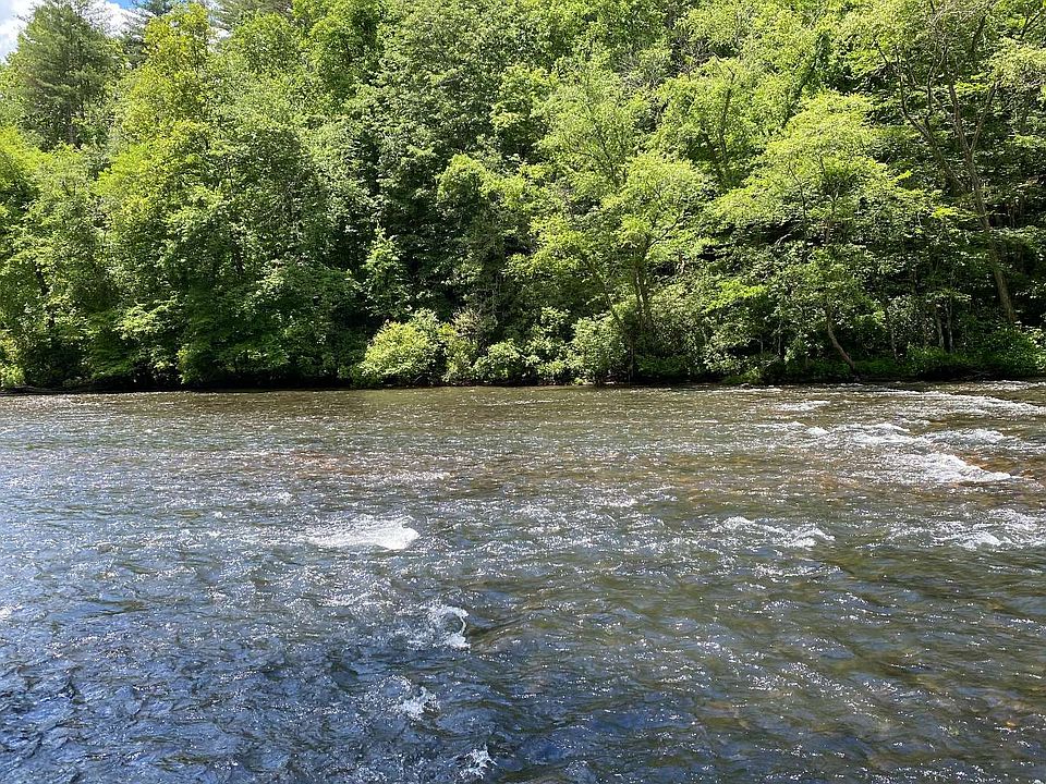 2nd image of 46 Lost River Trl