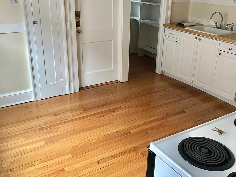 1170 Boulevard — Photo 3