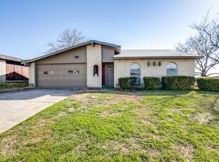 2000 Meadfoot Rd, Carrollton, TX 75007
