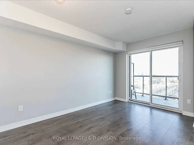 1420 Dupont St #710 — Photo 3