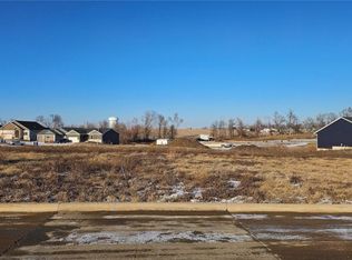 3173 Golden Gate Ct SW, Cedar Rapids, IA 52404