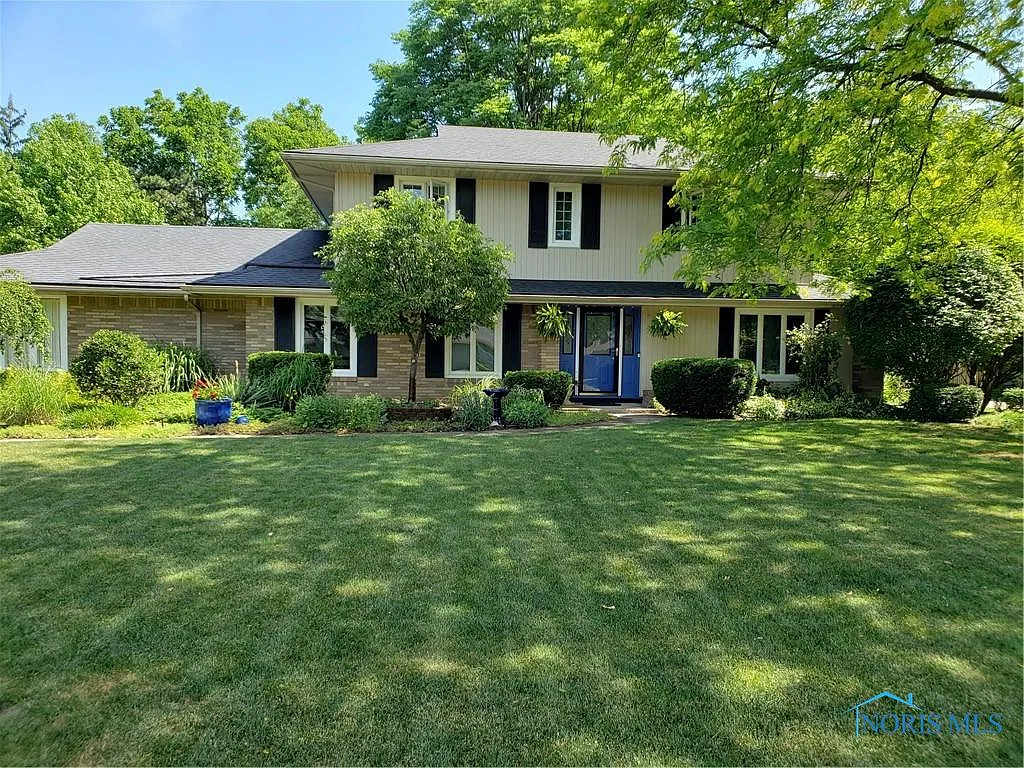 724 Grand Valley Dr photo 1