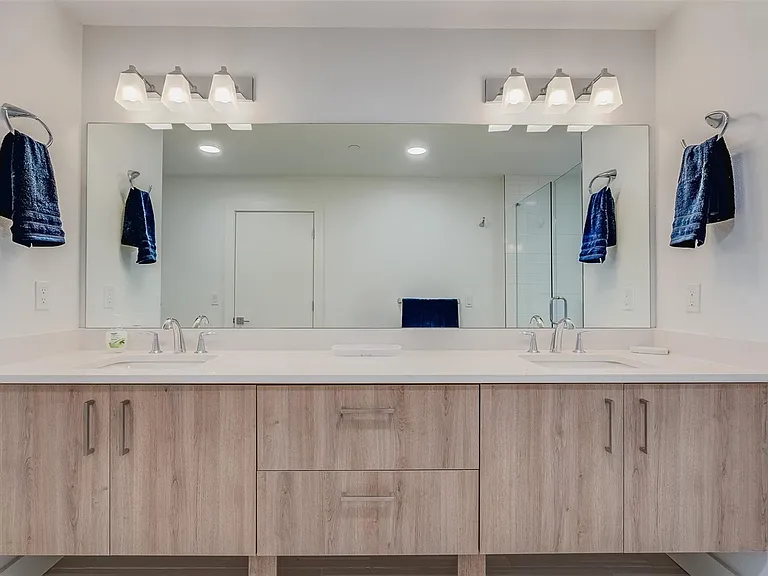 415 Island Way #311 — Photo 10