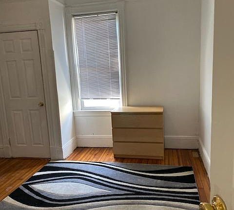 3rd image of 30 Jackson St Penthouse 1