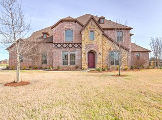 8355 Maplewood Dr, Terrell, TX 75160