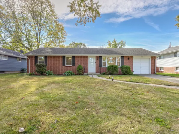1813 Broadmoor Dr, Champaign, IL 61821