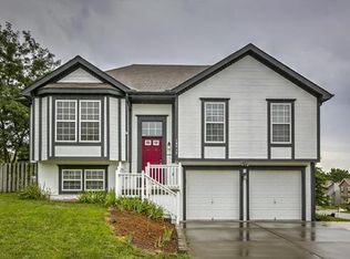 10517 N Wallace Ave, Kansas City, MO 64157