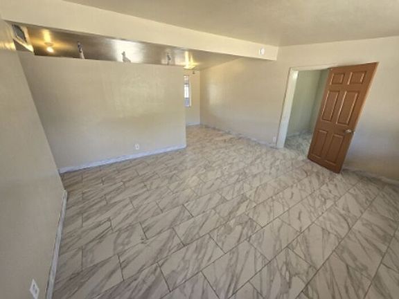 3rd image of 5010 E 23rd St