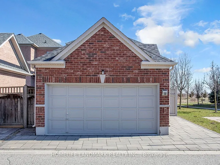 13 Woodway Ln — Photo 49
