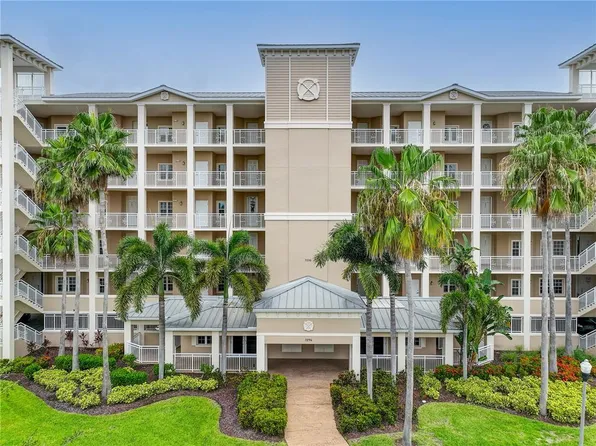 7296 Marathon Dr APT 201, Seminole, FL 33777