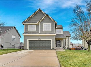 20420 W 125th Pl, Olathe, KS 66061
